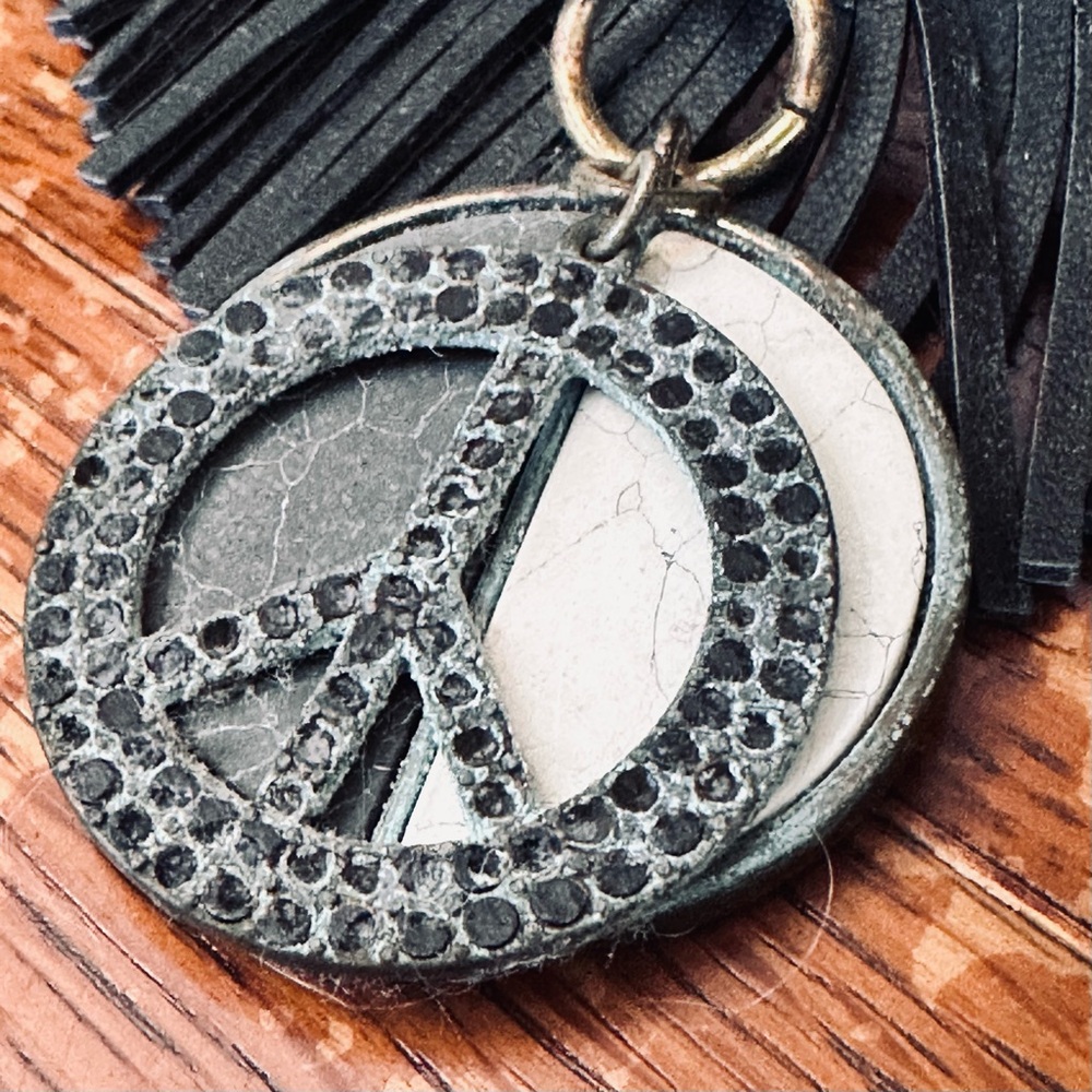 Peace Symbol Pendant Choker Necklace - Picture 3 of 12